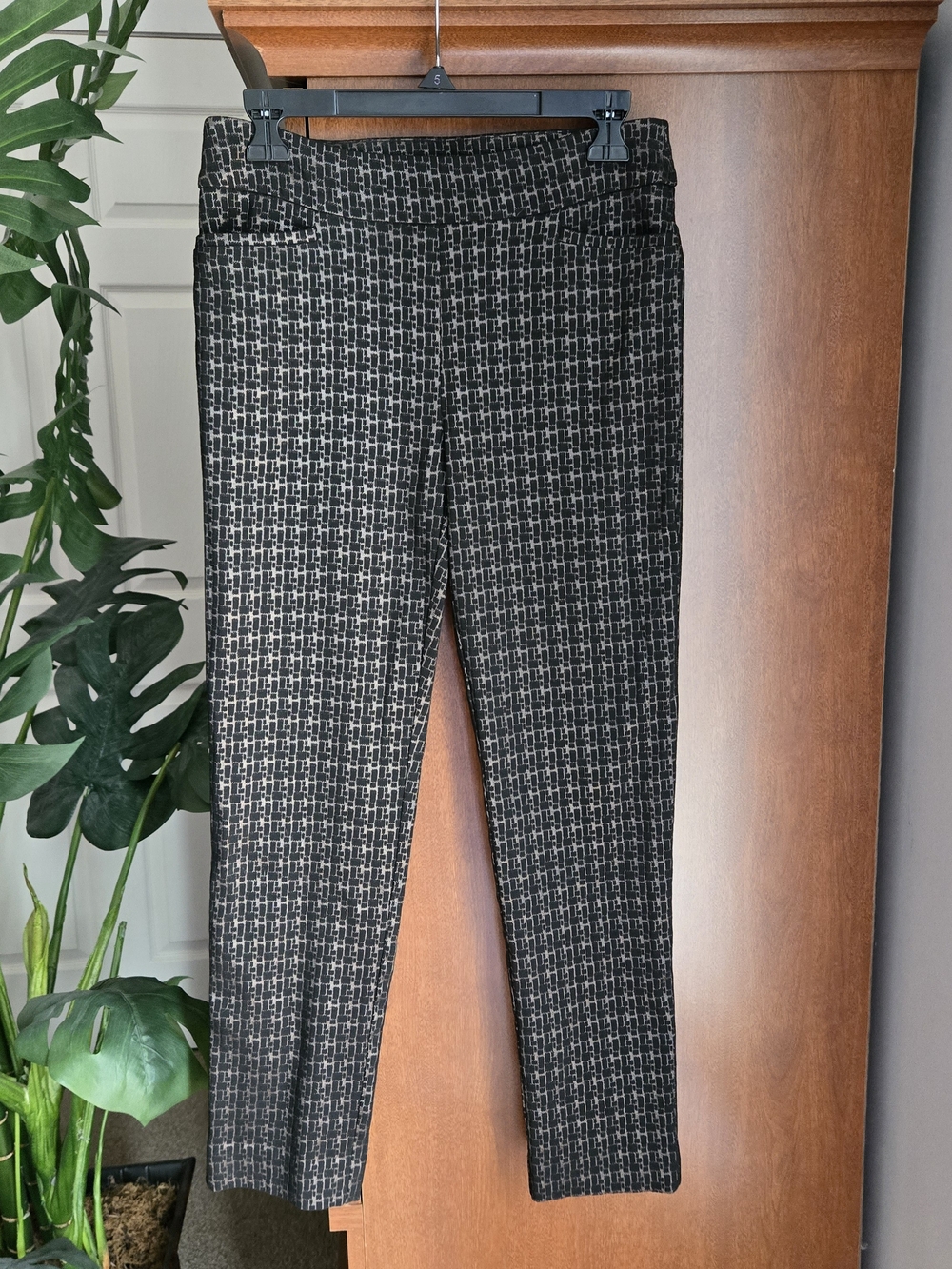 Chico's Black & Metallic Brown Geometric Slim Ankle Pants